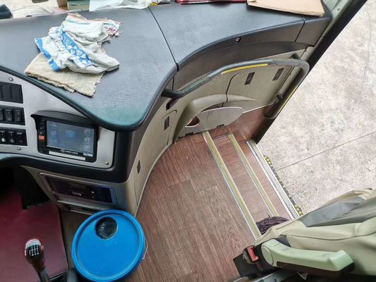 I sedili di ZK6116HF 228kw 51 hanno utilizzato i bus che di Yutong il passeggero trasporta il nudo basso di chilometro dei sedili di lusso che imballa LHD
